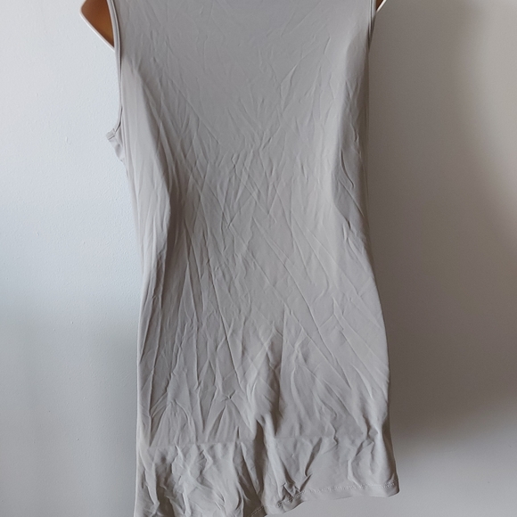 ❣️Compli K cowl neck sleeveless top size M (#175) - Picture 6 of 7